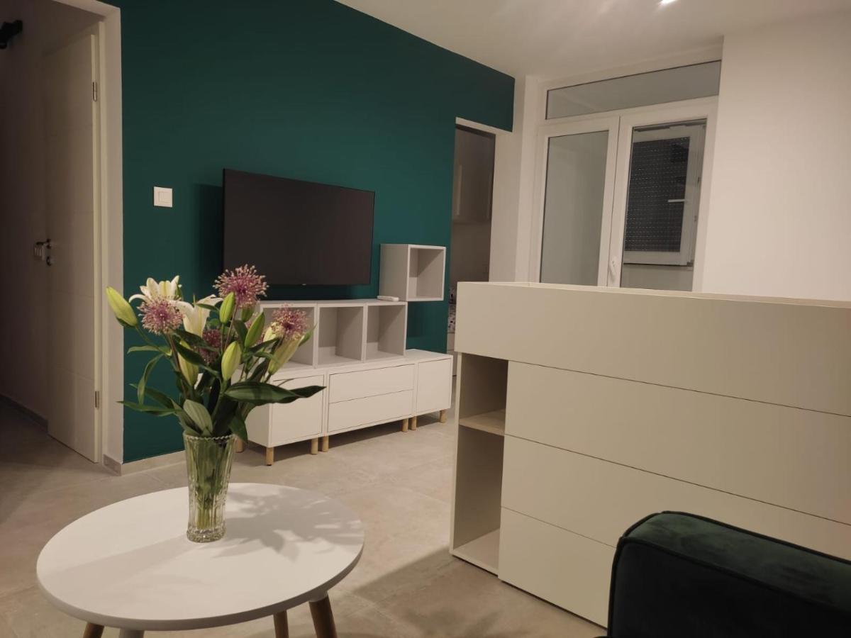 Studio Apartman Irma Cervar Porec Ngoại thất bức ảnh